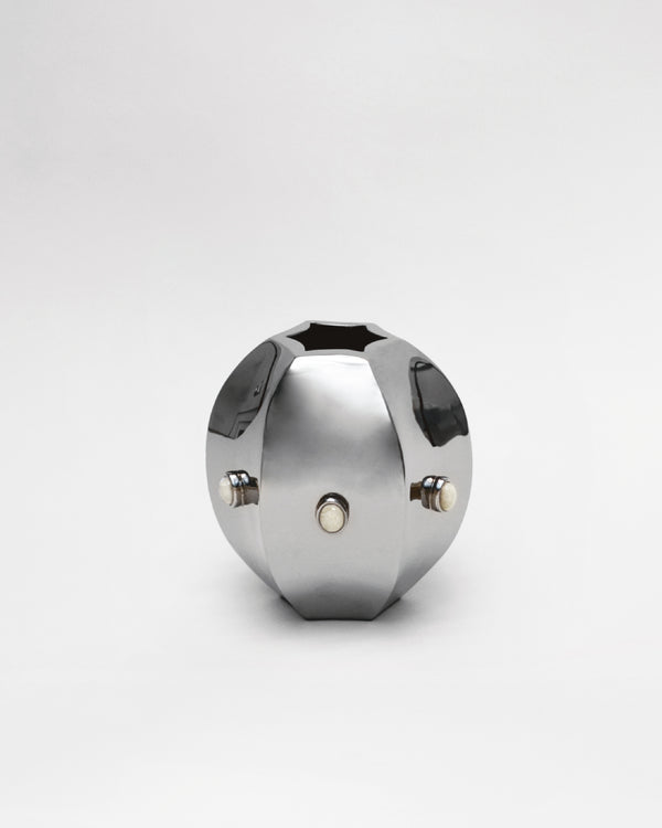 Evi Vase - Titanium