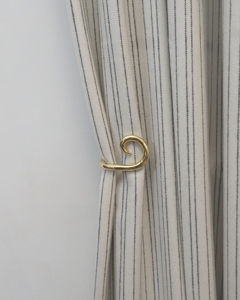 Sia Curtain Hook - Brass - Set of two