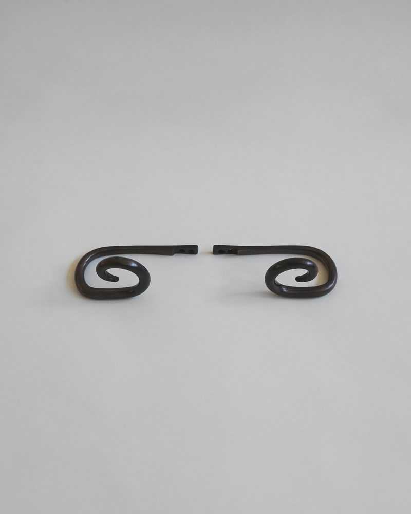 Sia Curtain Hook - Antique Brass - Set of two