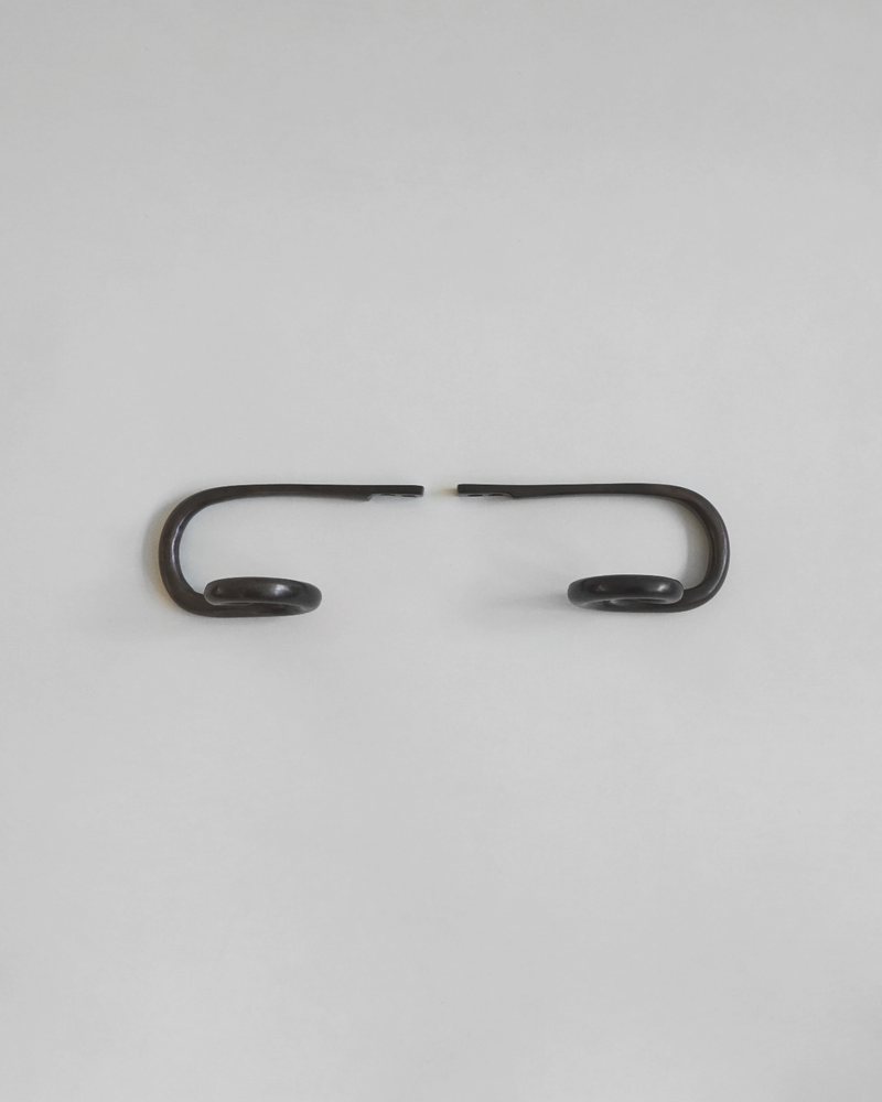 Sia Curtain Hook - Antique Brass - Set of two