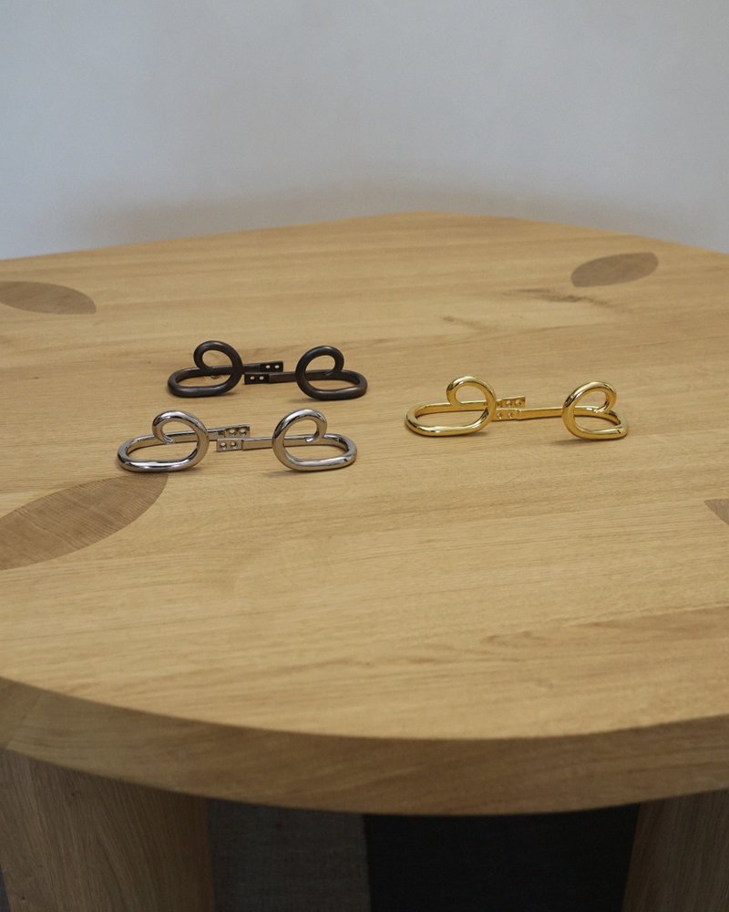 Sia Curtain Hook - Titanium - Set of two