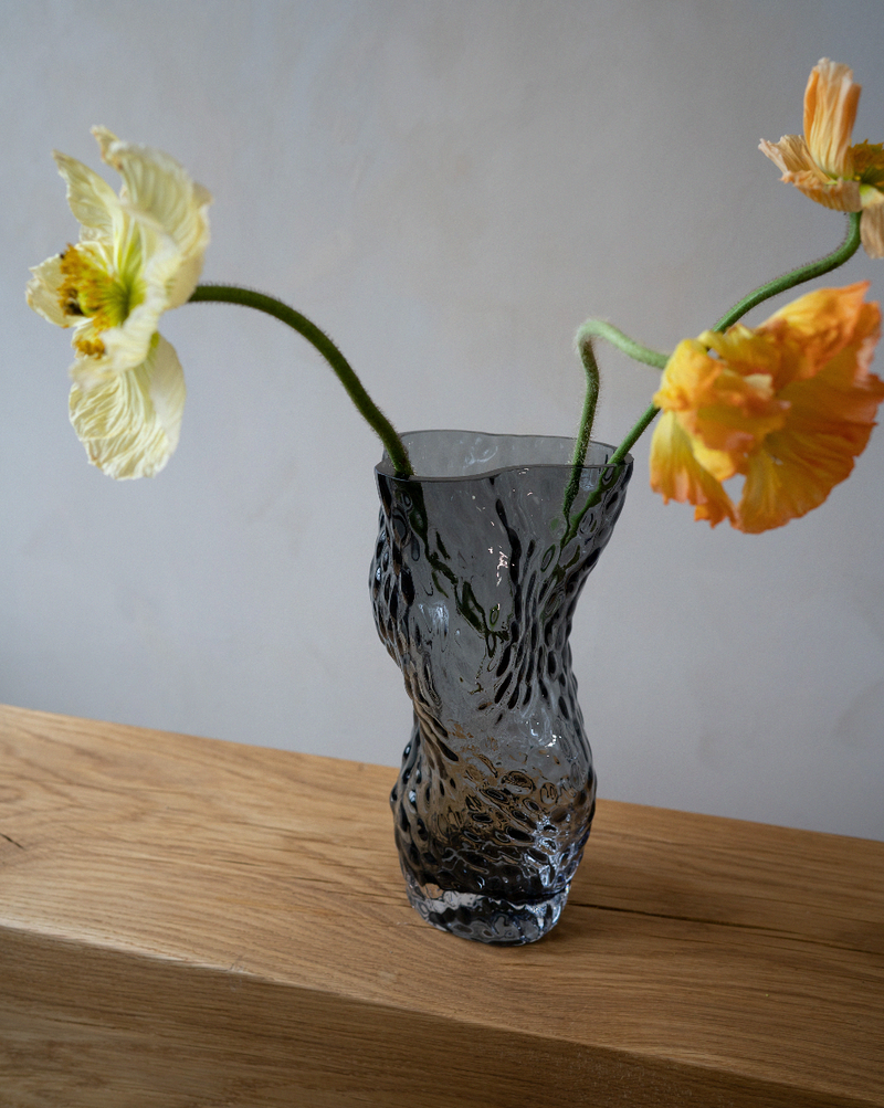 Ostrea Rock Glass Vase - Midnight Blue