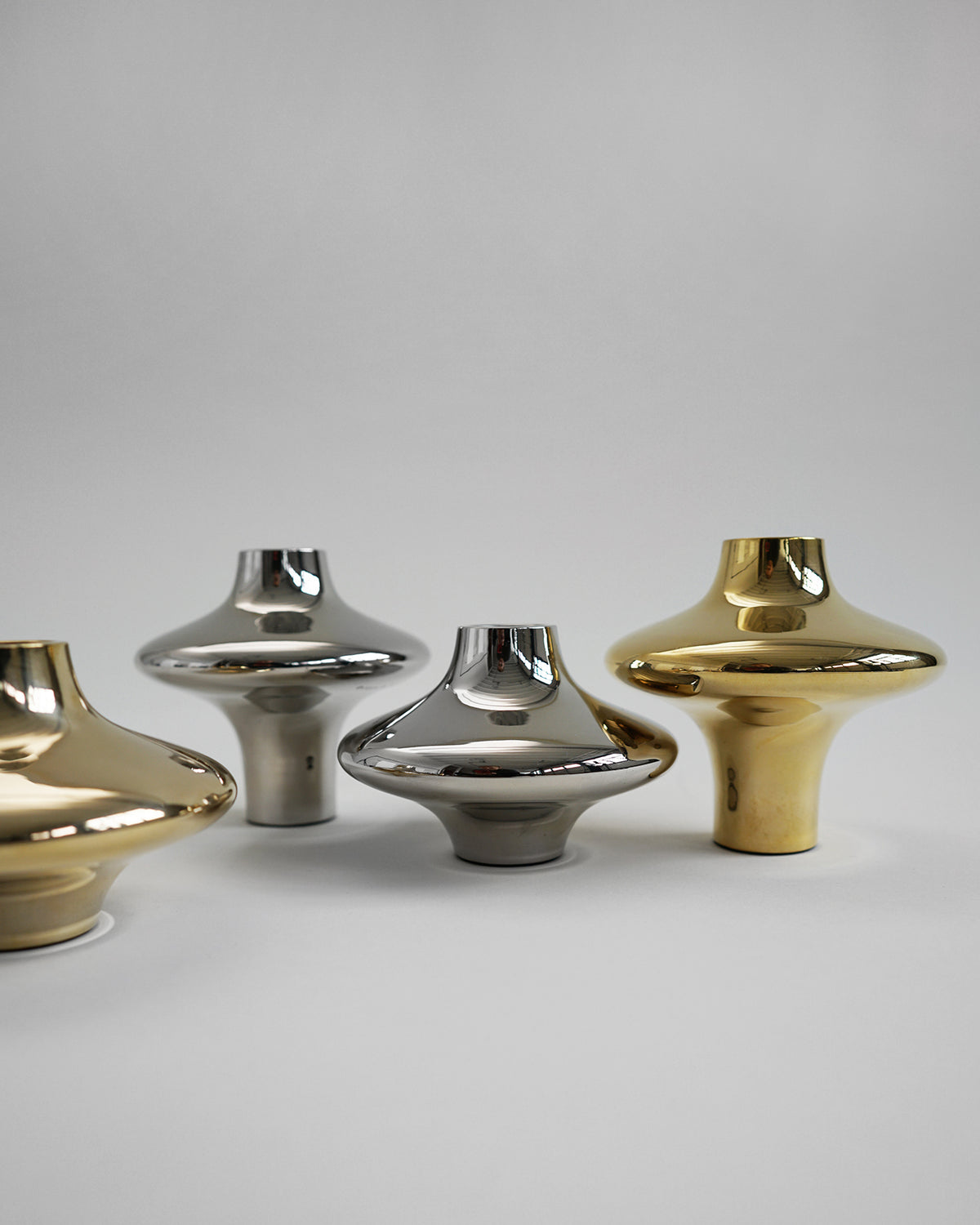 aaaマントルピース Cathedral Candelabra — Minuteman Products — Achla Designs